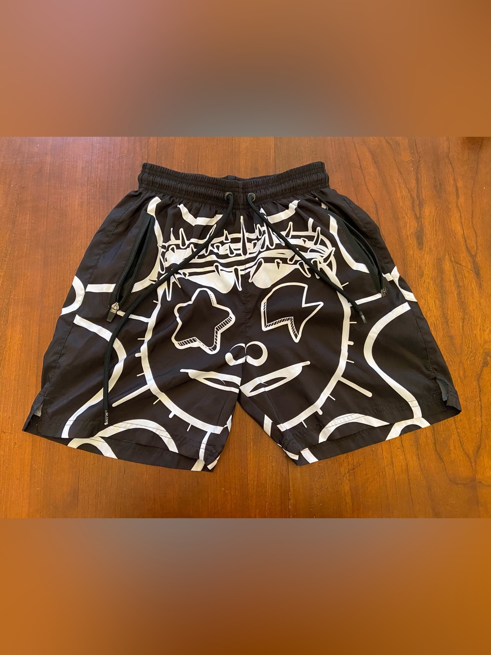 Glo Gang Men's Black Graphic Shorts size small